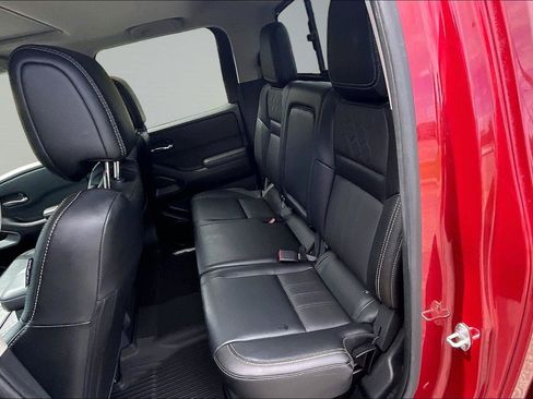 Certified 2025 Nissan Frontier SL AWD/4WD image 25