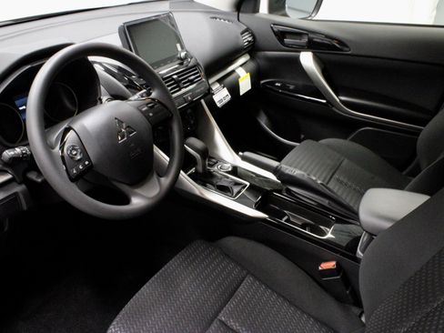 New 2025 Mitsubishi Eclipse Cross LE image 17