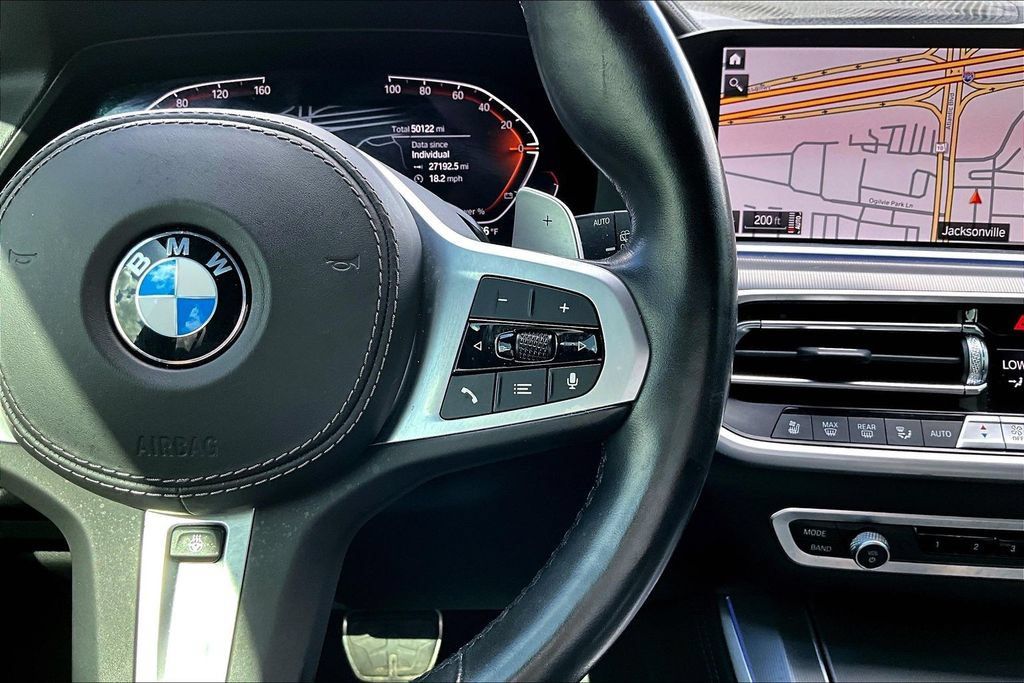 Used 2021 BMW X5 sDrive40i w/ M Sport Package RWD image 12