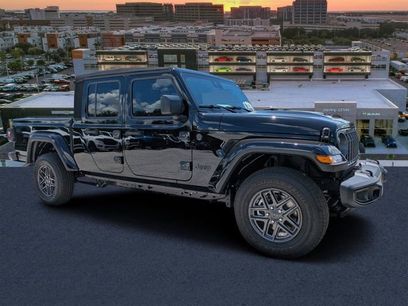 New 2025 Jeep Gladiator Sport