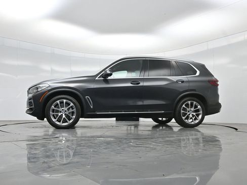 Used 2023 BMW X5 xDrive40i AWD/4WD image 7