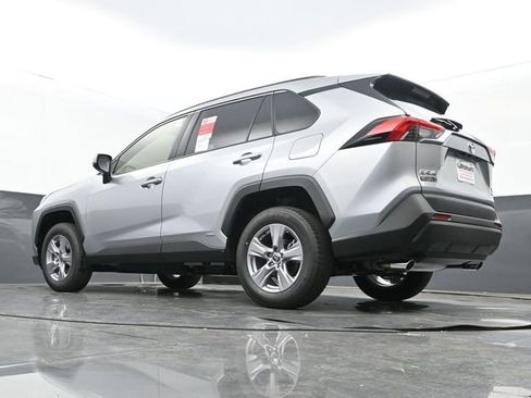Used 2025 Toyota RAV4 XLE image 24