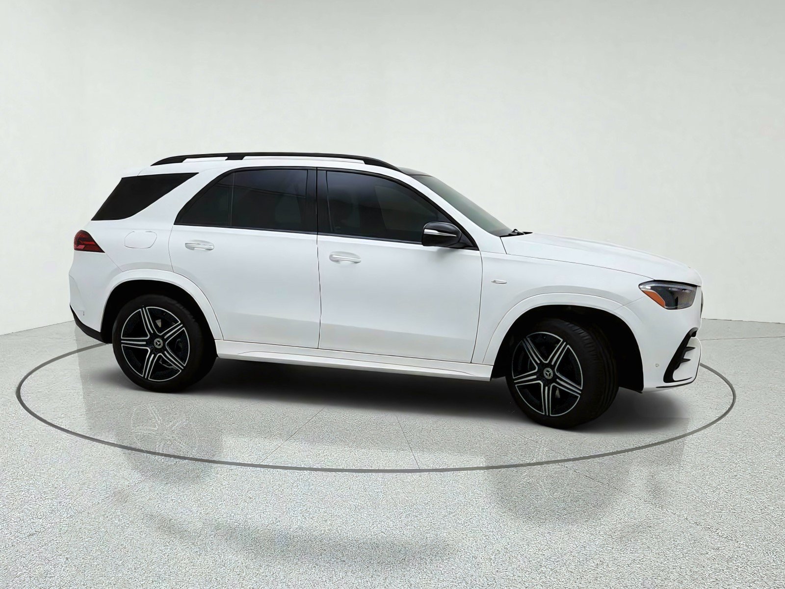 Certified 2025 Mercedes-Benz GLE 450e 4MATIC image 6