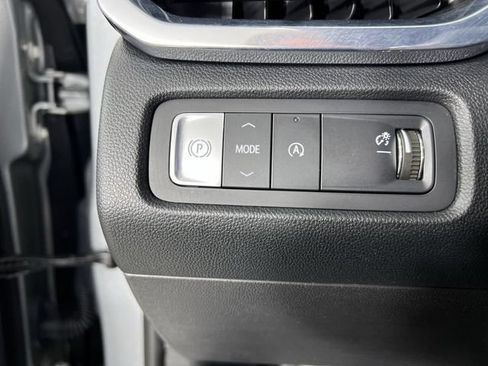 Used 2026 GMC Acadia Elevation w/ Elevation Premium Package FWD image 18