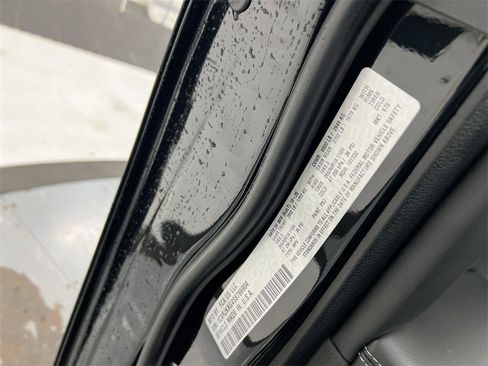 New 2025 Jeep Grand Cherokee L Altitude image 26