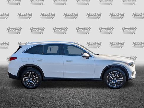 Used 2026 Mercedes-Benz GLC 300 image 11