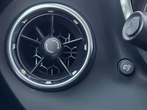 Used 2023 Chevrolet Camaro LT image 22