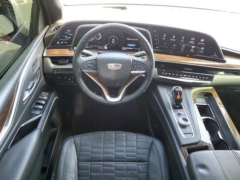 Used 2021 Cadillac Escalade Sport Platinum w/ LPO, ONYX Package image 38