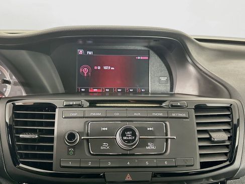 Used 2017 Honda Accord Sport Special Edition image 19