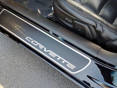 Used 2007 Chevrolet Corvette Convertible w/ Preferred Equipment Group RWD image 19