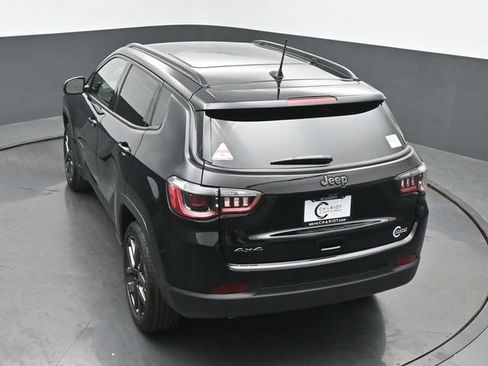 New 2026 Jeep Compass Limited w/ Sun, Sound & Navigation Group AWD/4WD image 44