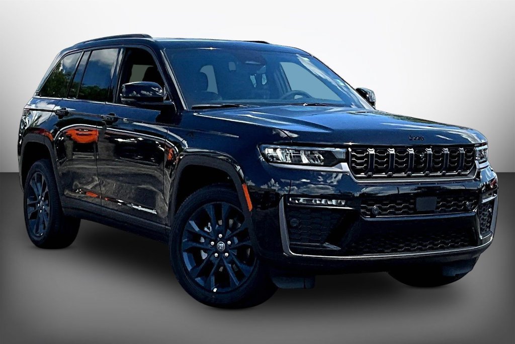 New 2026 Jeep Grand Cherokee Limited AWD/4WD image 2