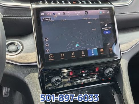 Used 2023 Jeep Grand Cherokee Limited RWD image 17