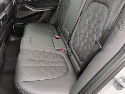 Used 2024 BMW X5 xDrive40i w/ Premium Package image 20