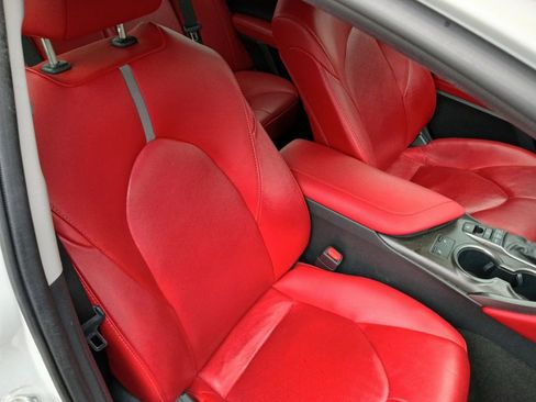 Used 2023 Toyota Camry XSE FWD image 32