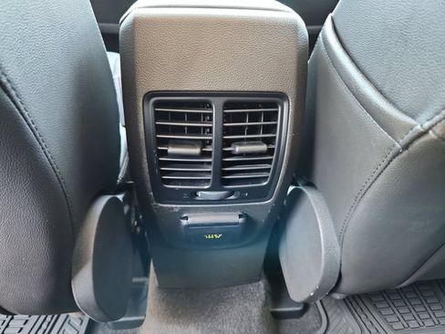 Used 2016 Ford Escape Titanium w/ Equipment Group 301A AWD/4WD image 30