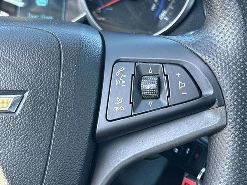 Used 2016 Chevrolet Cruze LT image 15