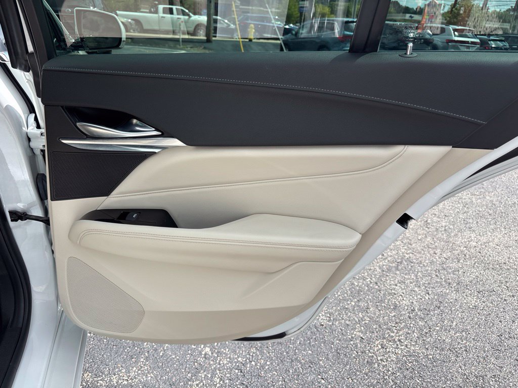 Used 2020 Cadillac CT4 Luxury w/ Sun And Sound Package RWD image 33