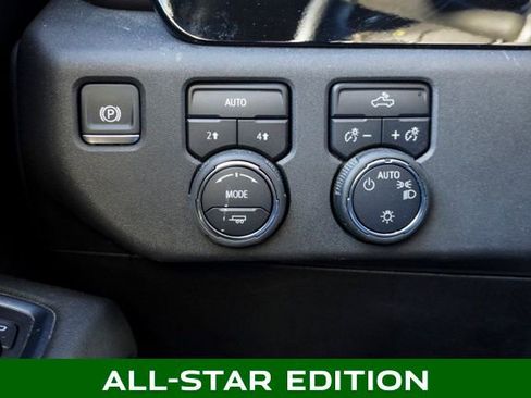 Used 2025 Chevrolet Silverado 1500 LT image 23