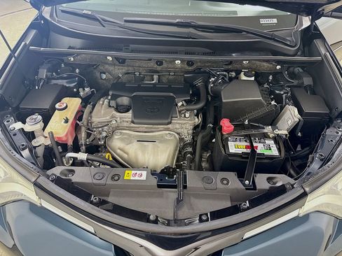 Used 2017 Toyota RAV4 LE FWD image 28