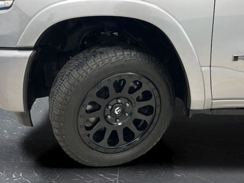 Used 2025 RAM 1500 Laramie w/ Sport Appearance Package AWD/4WD image 37
