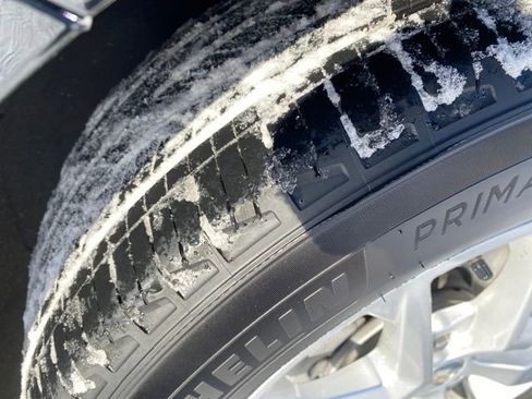 Used 2024 Chevrolet Equinox LT w/ LPO, Floor Liner Package image 22