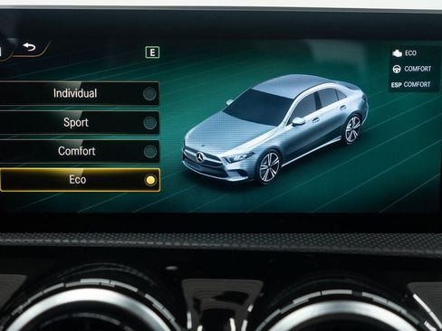 Used 2020 Mercedes-Benz A 220 4MATIC image 27