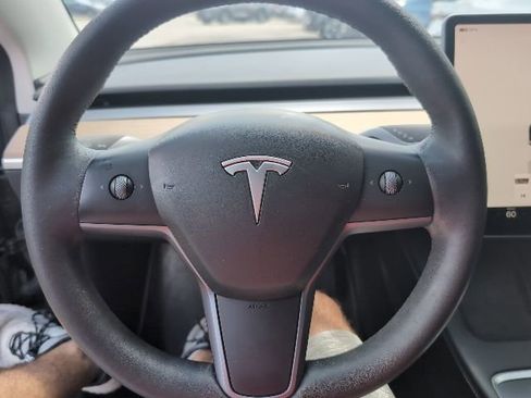 Used 2023 Tesla Model 3 Standard Range RWD image 11