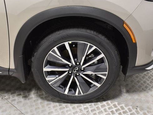 Used 2026 INFINITI QX60 Luxe w/ Family Package image 14