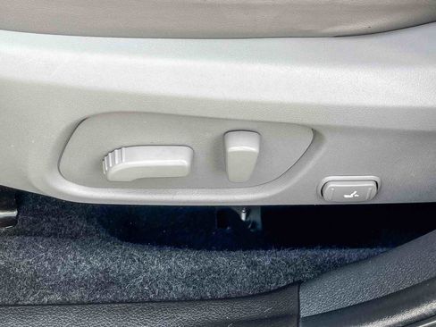 Used 2015 Subaru Forester 2.5i Limited image 21