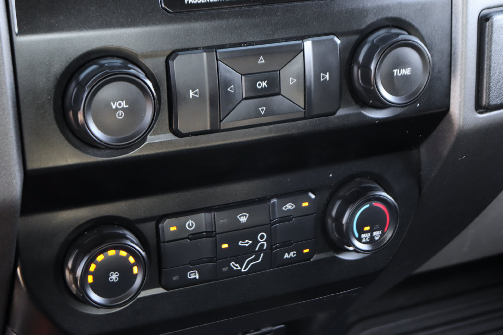 Used 2020 Ford F550 4x4 Regular Cab Super Duty image 36