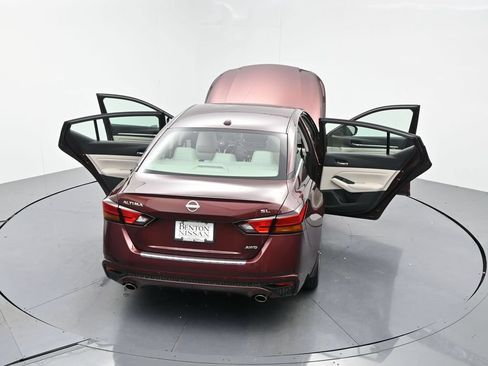 Used 2023 Nissan Altima 2.5 SL AWD/4WD image 23