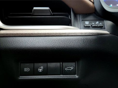 Used 2024 Toyota Grand Highlander Platinum image 35