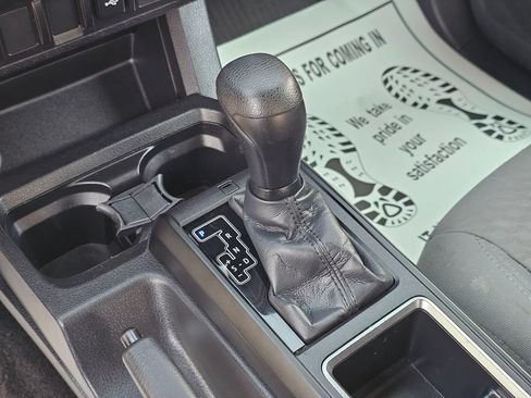 Used 2022 Toyota Tacoma SR RWD image 30