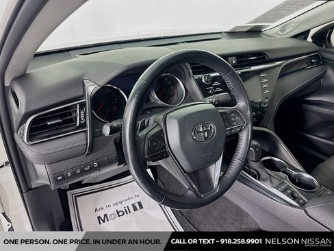 Used 2020 Toyota Camry XSE w/ Driver Assist Package FWD image 9