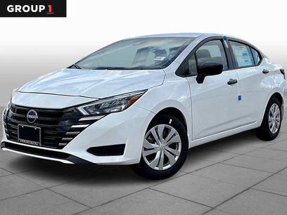New 2025 Nissan Versa S w/ Trunk Package