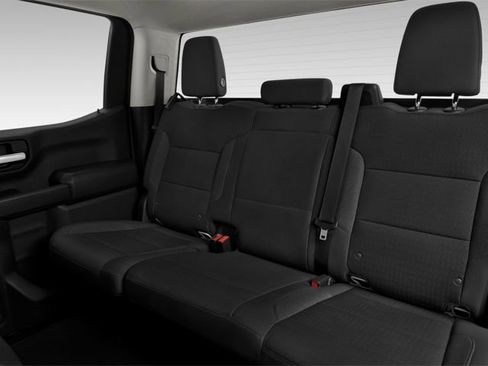 Used 2023 Chevrolet Silverado 1500 Custom image 10