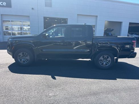 Certified 2025 Nissan Frontier SV w/ SV Convenience Package image 6