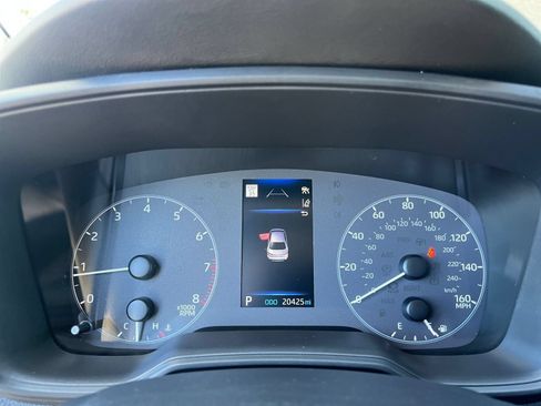 Used 2025 Toyota Corolla LE FWD image 40