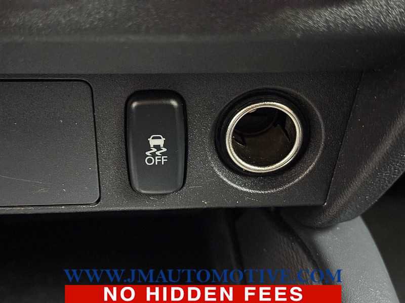 Used 2025 Mitsubishi Outlander Sport ES AWD/4WD image 31