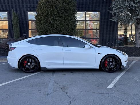 Used 2020 Tesla Model 3 Performance image 21