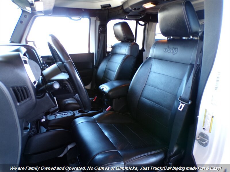 Used 2012 Jeep Wrangler Unlimited Sahara w/ Dual Top Group AWD/4WD image 15