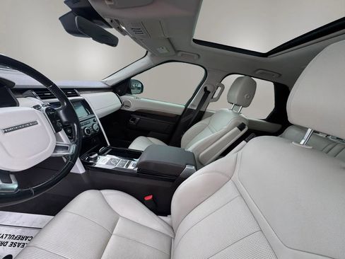 Used 2019 Land Rover Discovery HSE AWD/4WD image 11