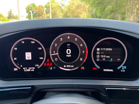 Certified 2026 Porsche Cayenne AWD/4WD image 9