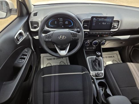 New 2026 Hyundai Venue SEL FWD image 7