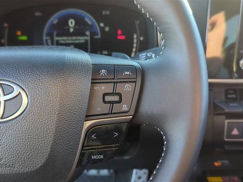 Certified 2025 Toyota Camry SE image 12