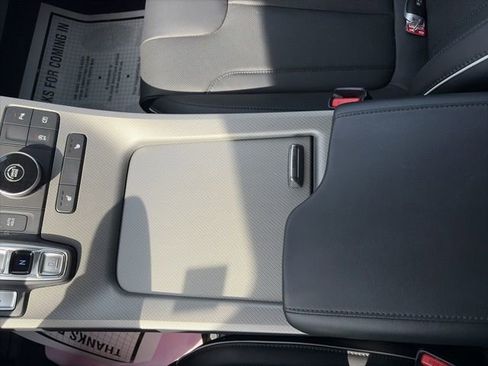 Used 2024 Hyundai Palisade SEL FWD image 24