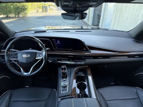 Used 2023 Cadillac Escalade ESV Premium Luxury w/ Performance Package AWD/4WD image 15