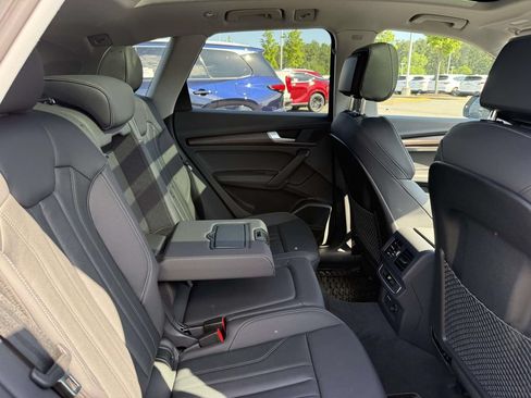 Used 2025 Audi Q5 e Premium Plus w/ Premium Plus Package AWD/4WD image 15
