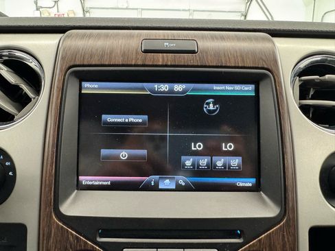 Used 2014 Ford F150 Lariat w/ Equipment Group 502A Luxury AWD/4WD image 26